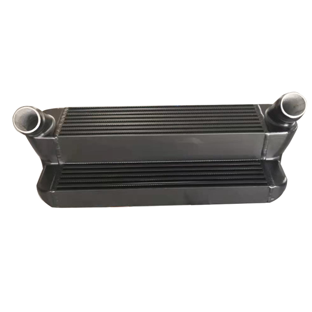 中冷器不定期維護(hù)和清洗會(huì)造成散熱片被雜物堵塞和冷卻能力變低